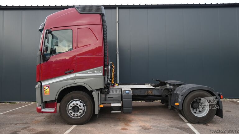 Bīstamās vielas Volvo FH 420 ADR tractor unit