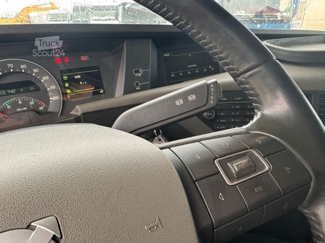 Volume tractor unit VOLVO FH 460 * FLACHDACH * VOLUMEN * 1. HAND * TOP *