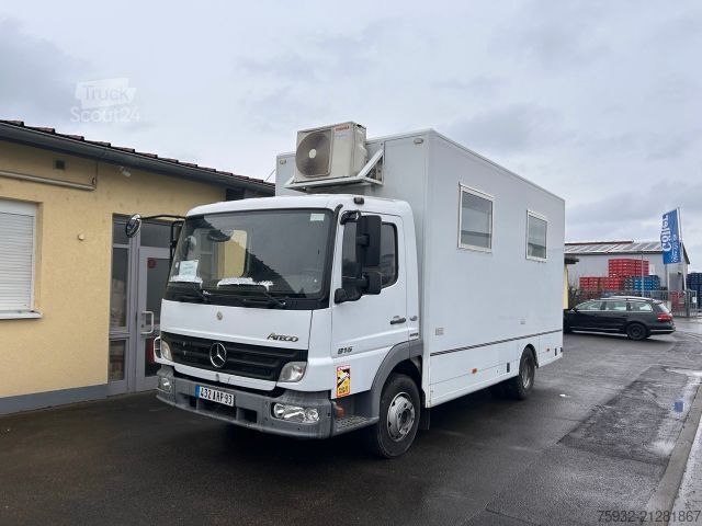 Furgoneta caja MERCEDES-BENZ Atego 816 R - Koffer, Arztpraxis, Eventfahrzeug