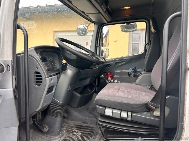 Furgoneta caja MERCEDES-BENZ Atego 816 R - Koffer, Arztpraxis, Eventfahrzeug