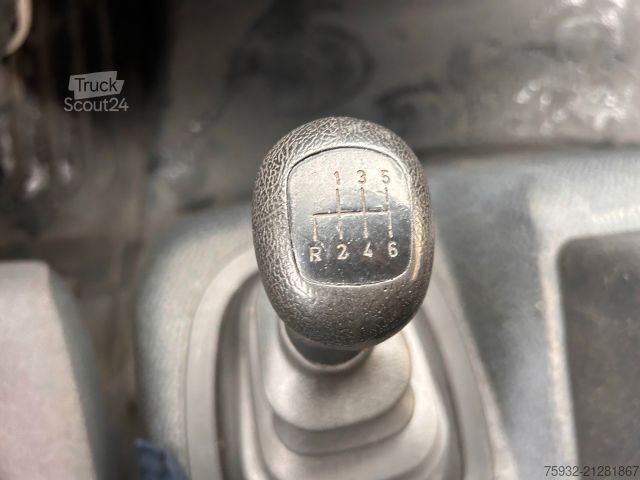 Furgoneta caja MERCEDES-BENZ Atego 816 R - Koffer, Arztpraxis, Eventfahrzeug