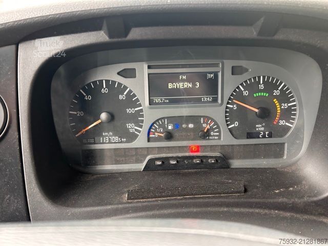 Furgoneta caja MERCEDES-BENZ Atego 816 R - Koffer, Arztpraxis, Eventfahrzeug