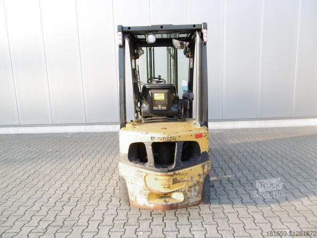Front loader forklift YALE GDP 20 SVX V2425