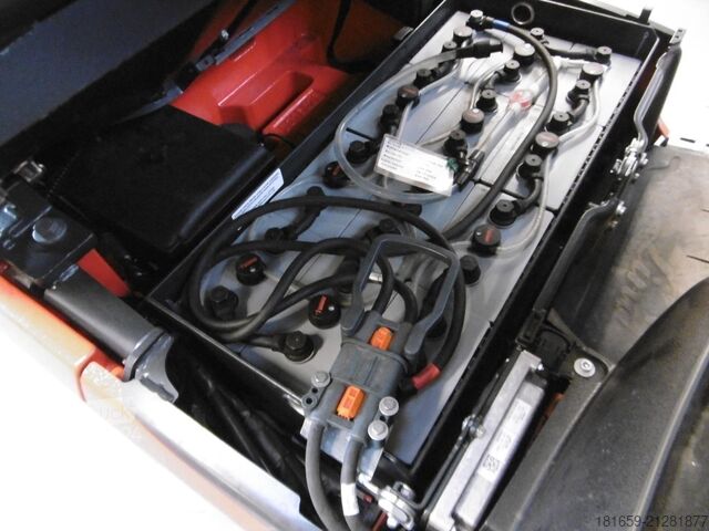 Stivuitor frontal LINDE E 12 - 02