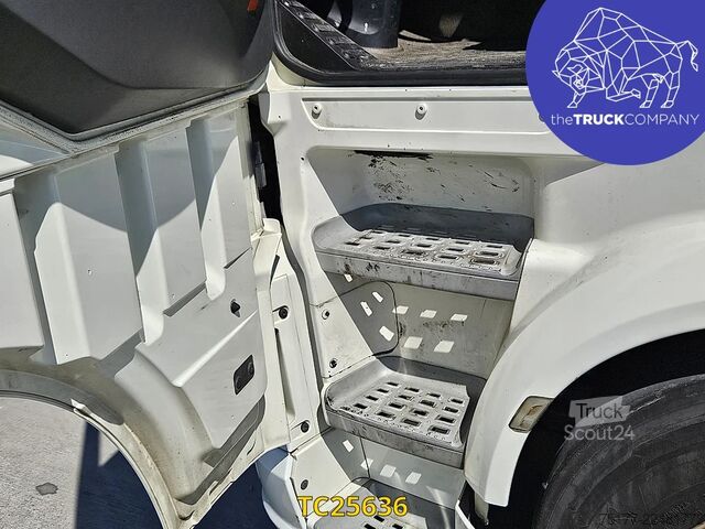Chasis con cabina DAF XF 440