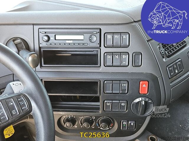 Chasis con cabina DAF XF 440