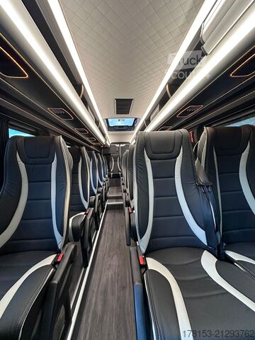Minibus Mercedes-Benz Sprinter 519 Luxury Line 24 seats