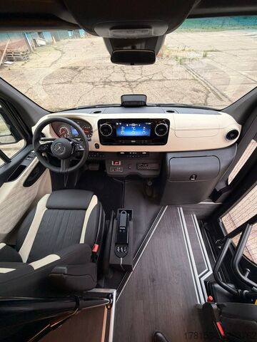 Minibus Mercedes-Benz Sprinter 519 Luxury Line 24 seats
