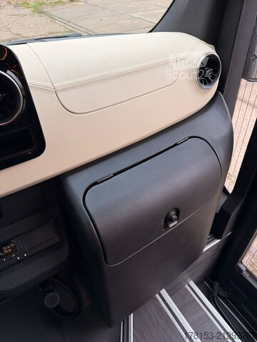 Minibus Mercedes-Benz Sprinter 519 Luxury Line 24 seats