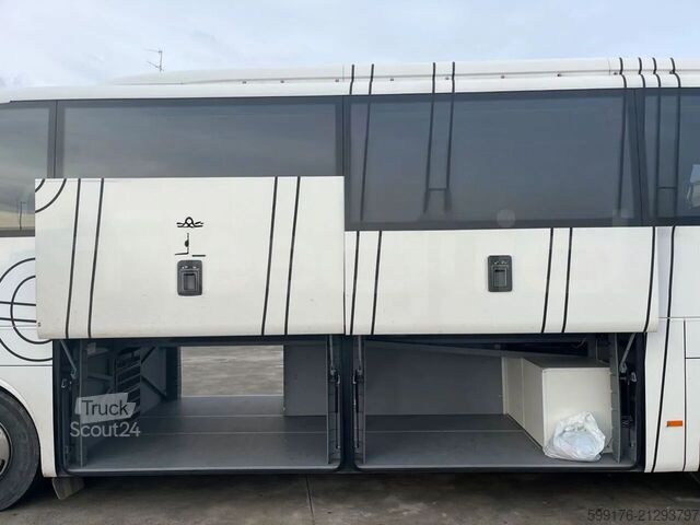 Autobus turystyczny Mercedes-Benz Tourismo