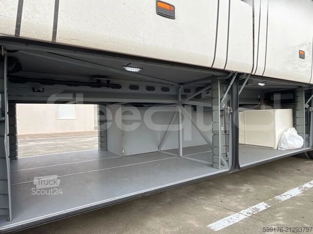 Autobus turystyczny Mercedes-Benz Tourismo