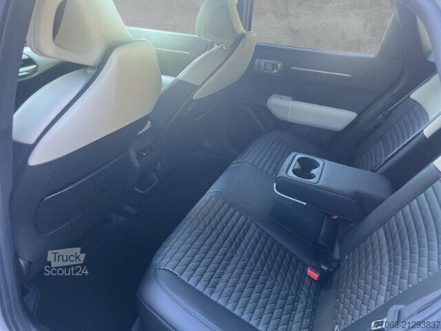 Autocamion cu destinație specială Kia EV4 81,4 kWh GT-LINE *PANORAMADACH*DRIVEWISE-PARK*KOMFORT*CONNECT*