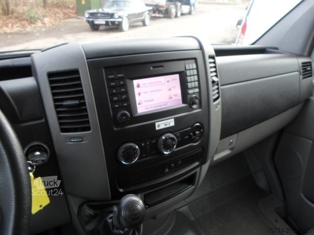 Vrachtwagen met bakwagen MERCEDES-BENZ 316 CDI/ Koffer/LBW. !!! KM 82000 !!!