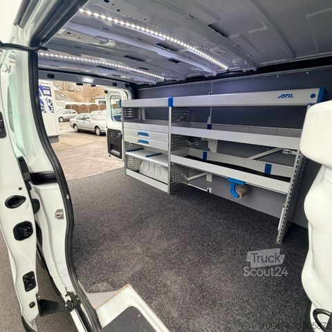 Fourgon tôlé RENAULT Trafic Kasten L2H1 2,9t Komfort Sortimo