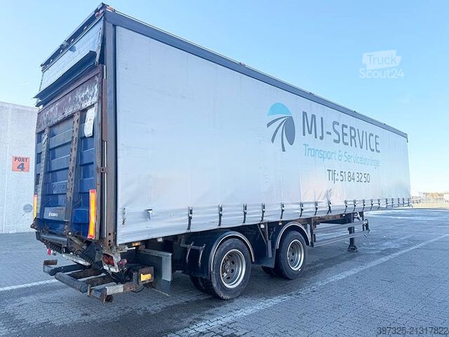 Sliding tarpaulins Kel-Berg City curtain / City-Plane / City gardin