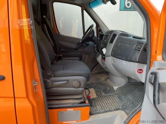 Miniautocarro MERCEDES-BENZ Sprinter II Kasten 313 CDI