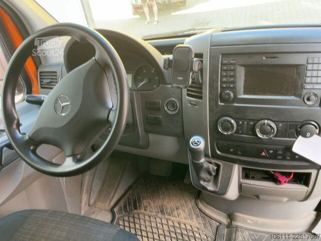 Miniautocarro MERCEDES-BENZ Sprinter II Kasten 313 CDI