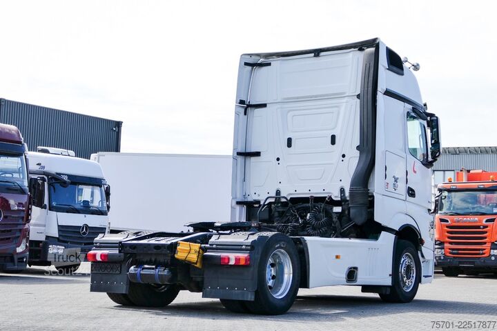 Standard SZM MERCEDES-BENZ Actros 1851 GigaSpace Retarder XL-Tank Euro 6