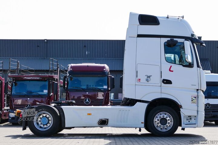 Standard SZM MERCEDES-BENZ Actros 1851 GigaSpace Retarder XL-Tank Euro 6