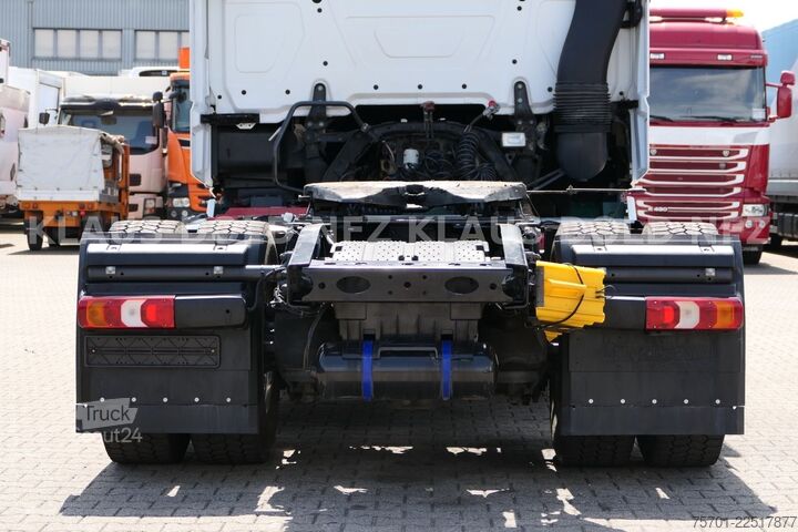 Standard SZM MERCEDES-BENZ Actros 1851 GigaSpace Retarder XL-Tank Euro 6