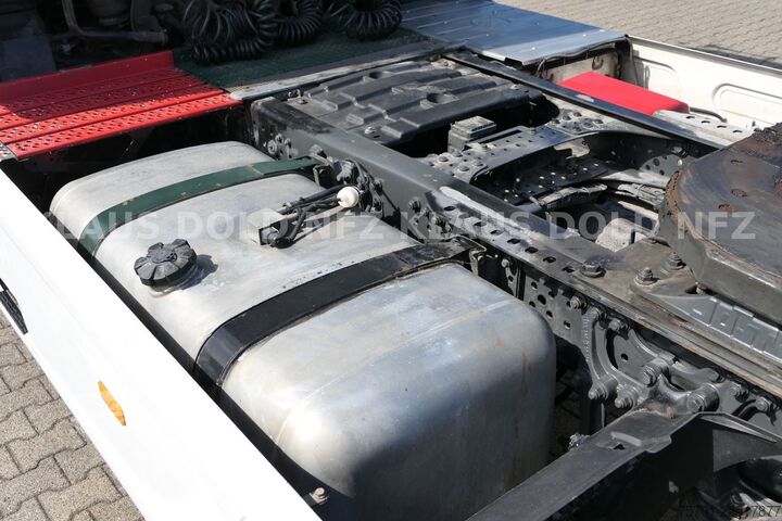 Standard SZM MERCEDES-BENZ Actros 1851 GigaSpace Retarder XL-Tank Euro 6
