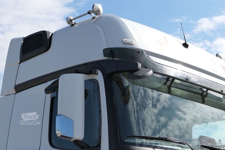 Standard SZM MERCEDES-BENZ Actros 1851 GigaSpace Retarder XL-Tank Euro 6