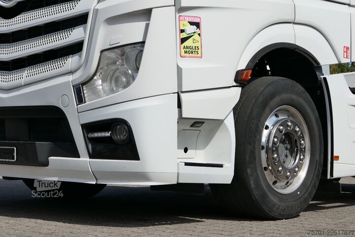 Standard SZM MERCEDES-BENZ Actros 1851 GigaSpace Retarder XL-Tank Euro 6