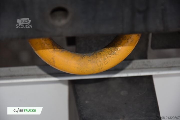 Semiremorcă frigorifică SCHMITZ CARGOBULL SKO FP 60 ThermoKing SLXi 300