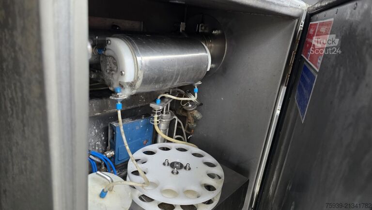 LKW mit Tankaufbau Volvo FM 460 6x2