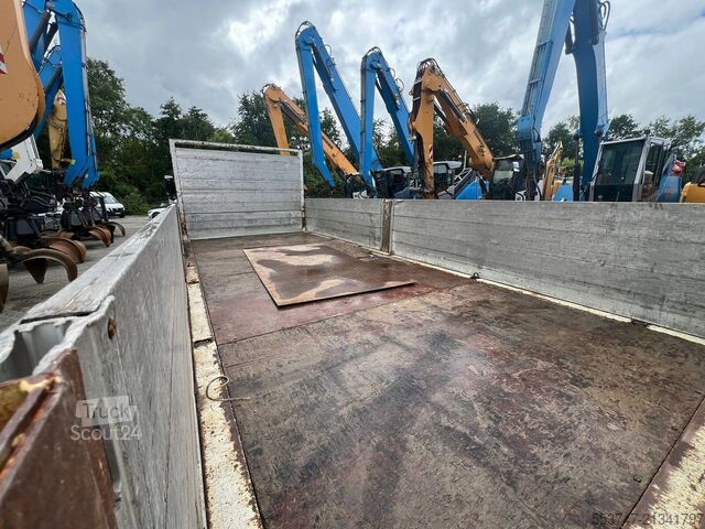 Caixa plana Mercedes-Benz Atego 822