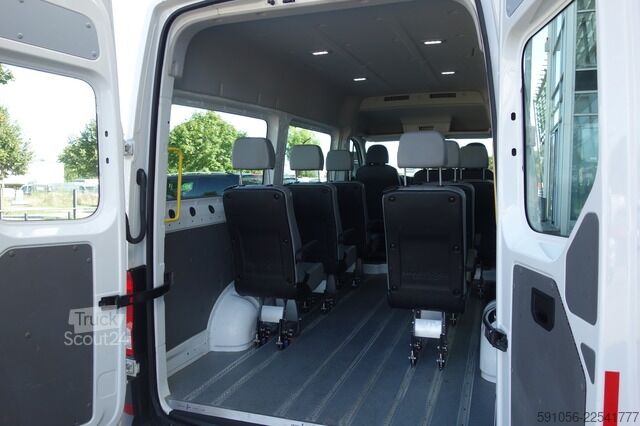 Minibuss VW Crafter 35 Kombi L2H2 9SITZER/AHK/KAM/NAVI/KLIMA