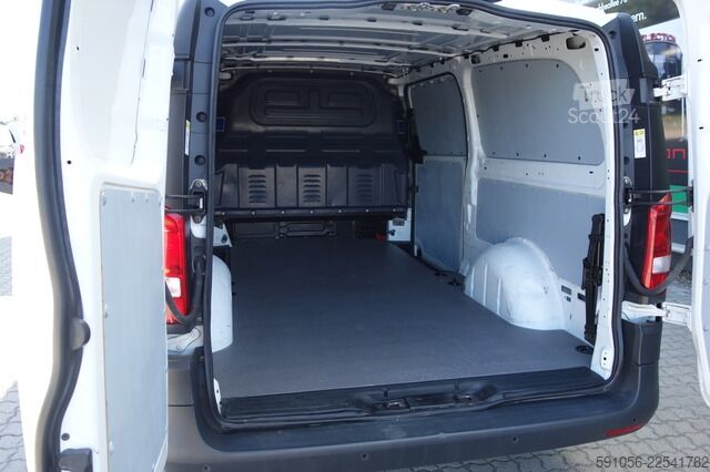 Skåpbil mercedes-benz Vito 114 CDI 4x4 Kasten extralang LED/2xsTÜR/KAM
