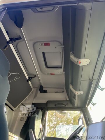 Caminhão frigorífico de 3 eixos - 100 m³ MAN TGX 26.480
