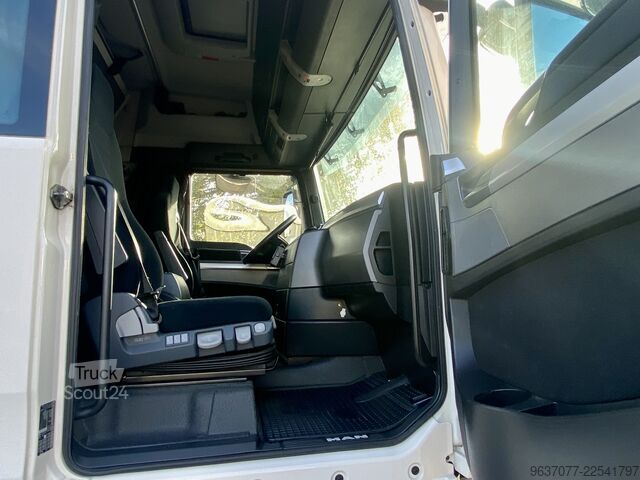Caminhão frigorífico de 3 eixos - 100 m³ MAN TGX 26.480