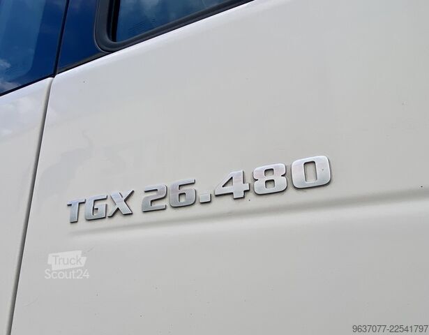 Caminhão frigorífico de 3 eixos - 100 m³ MAN TGX 26.480