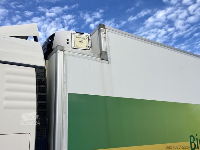 Caminhão frigorífico de 3 eixos - 100 m³ MAN TGX 26.480