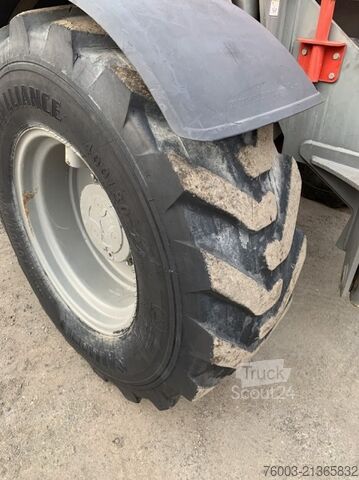 Telehandler Haulotte HTL4017 - 17m, 4T, 4x4x4