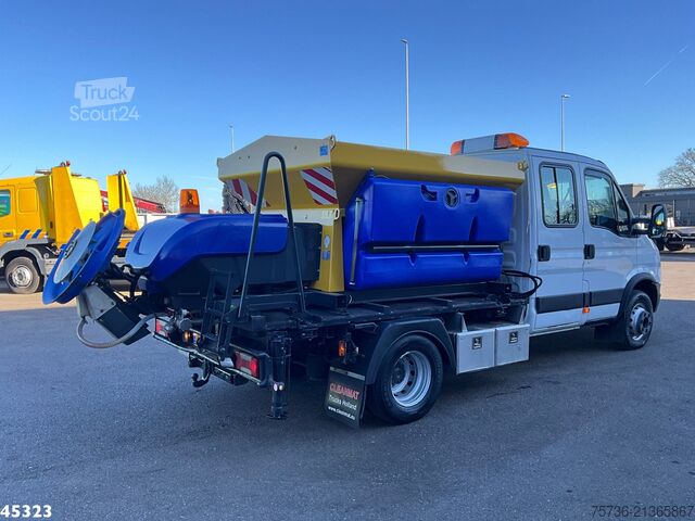 Sneeuwschuif Iveco Daily 70C17 Nido zoutstrooier