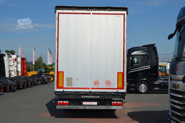 Otvorený náves s plachtou Schwarzmuller MEGA / 04.2022r / OŚ POD. / DACH POD. / CODE XL / 2302