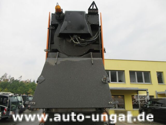 Cestna čistilnica Johnston CN 201 Kleinkehrmaschine Euro 6 Diesel