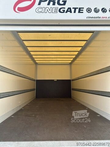 Laatikkoauto Iveco Daily 70C18
