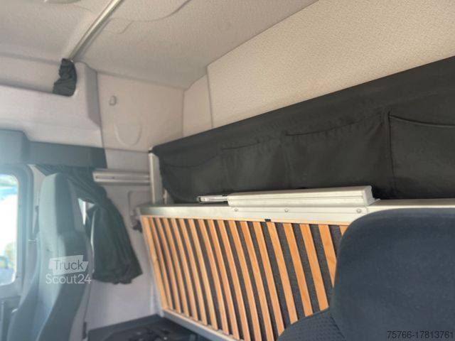 LKW-Fahrgestell MAN TGX 26.400 XLX / INTARDER / SCHALTER / Nebenantr