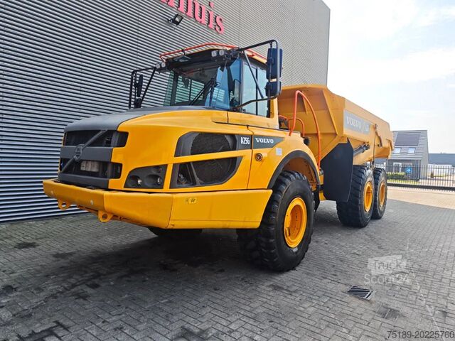 Kiepwagen Volvo A25G 6x6 Topcondition 2 Pieces!