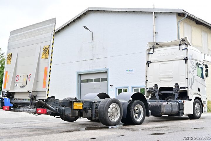 Chasis de camión Scania R500B  E6 2 Betten Retarder 6x2 LBW AHK