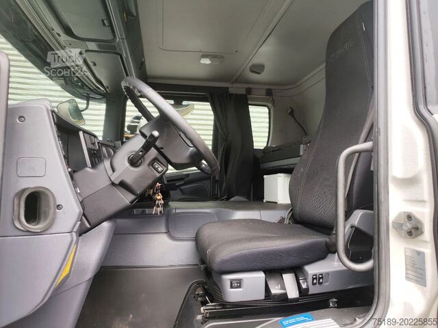 Piattaforma di sollevamento Bronto Skylift S70XDT Scania P410 8x4 Tridem