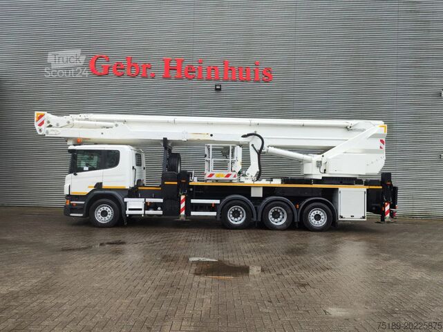 Platforma de ridicare Scania P410 8x4 Tridem Bronto Skylift S70XDT
