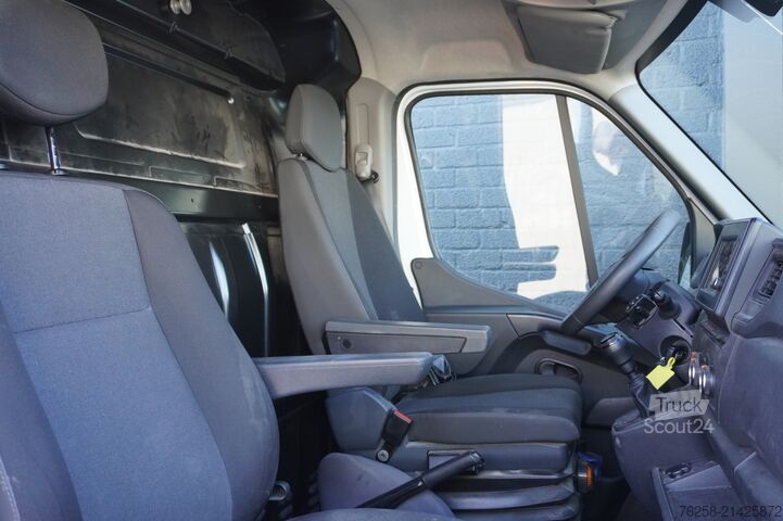 Furgão de painéis Renault Master 2.3 dCi 180PK L3H2 EURO 6 - Airco - Crui...