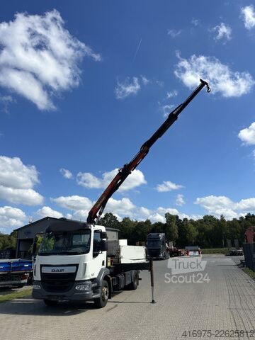 Pašizgāzējs kravas automašīna DAF LF290FA Kipper Pritsche Kran Palfinger PK11001K