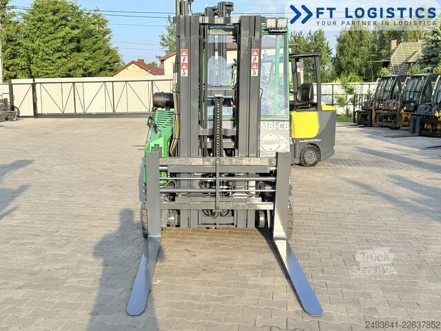četruvirzienu iekrāvējs Combilift CB3000 DIESEL TRIPLEX 4900 POSITIONER