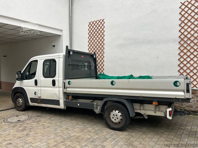 Camion à plate-forme Peugeot Doppelk. 435 L4 BlueH Di140